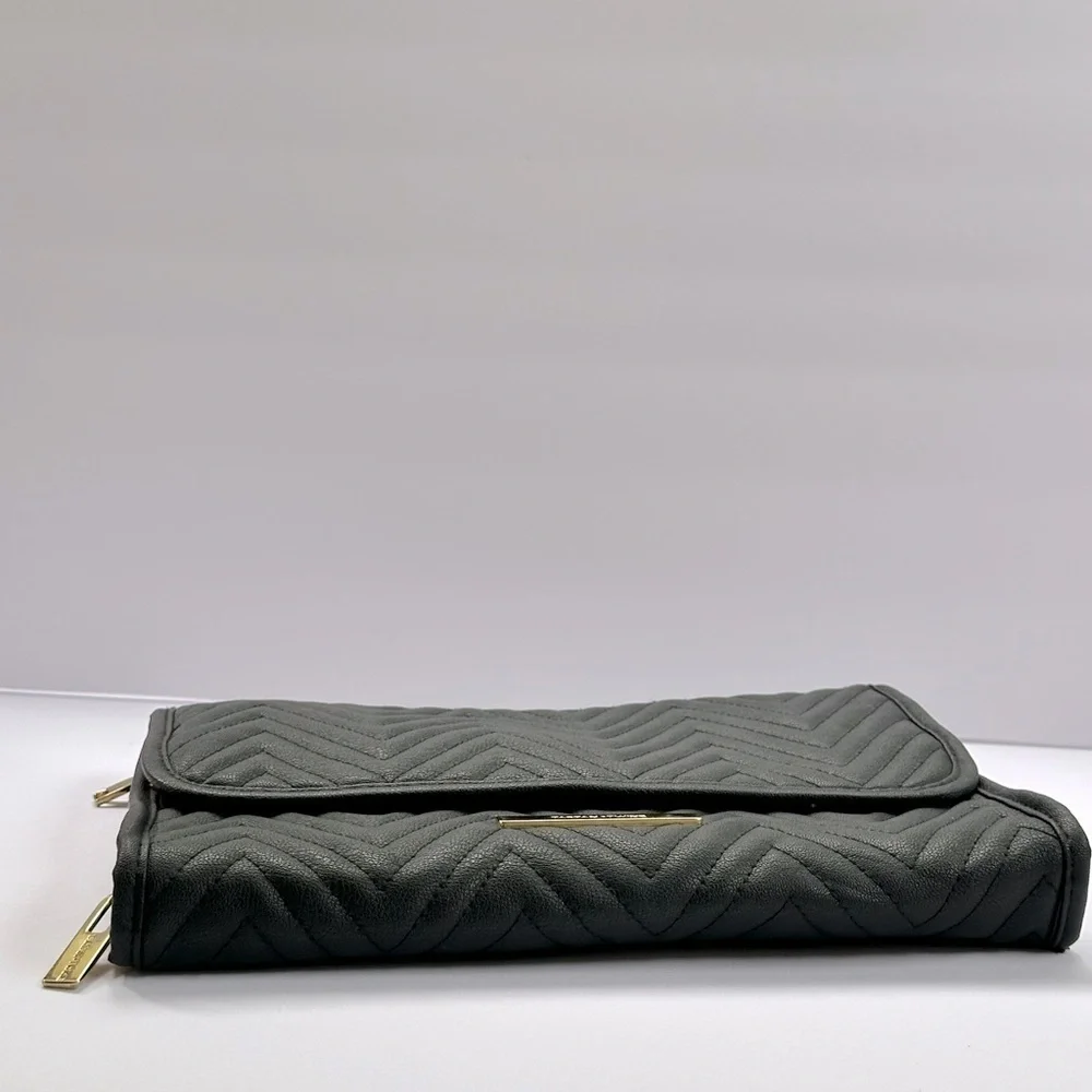 Tartan + Twine Black Quilted Cosmetic Bag